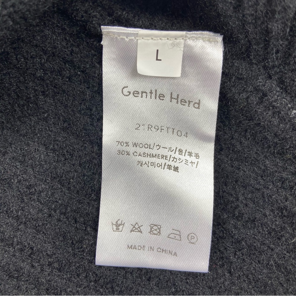 Gentle Herd Black Wool/Cashmere Knit Sleeveless Top - Picture 7 of 8